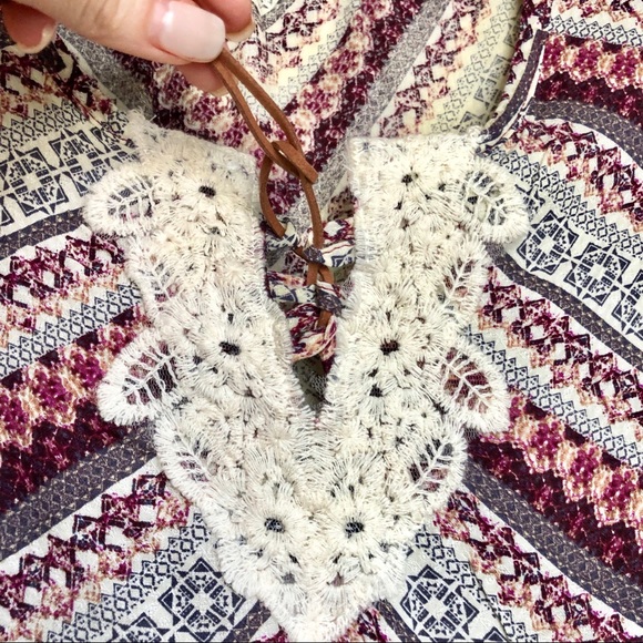 Women’s top - Picture 4 of 8